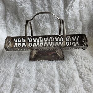 Vintage Elegant Silver Plated Cookie Or Sugar Cubs Basket